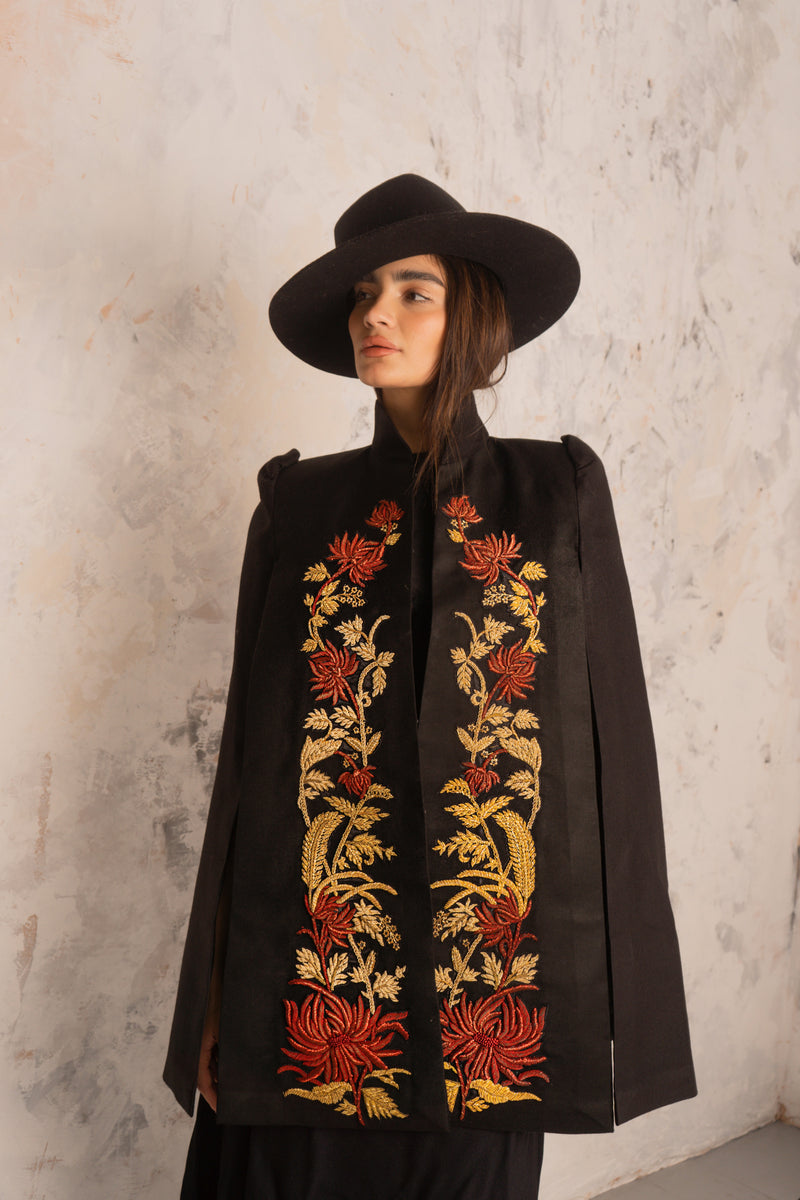 Daphne Gilt Cape