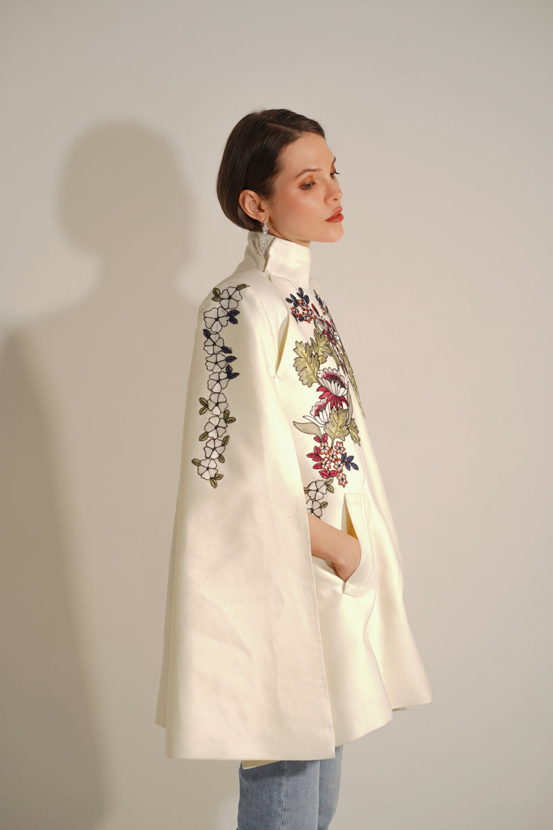Gaia Wisteria Cape