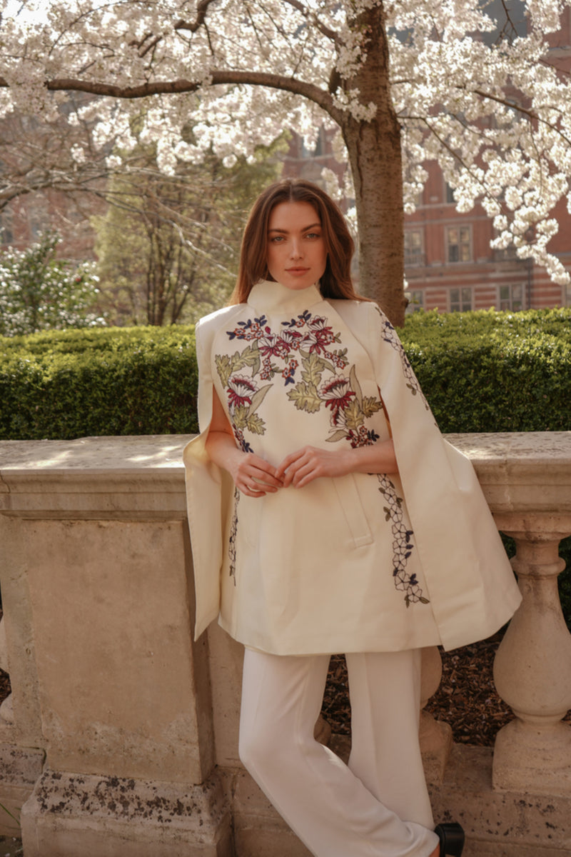 Gaia Wisteria Cape