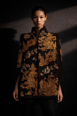 Colette in Shanghai Cape (Black)