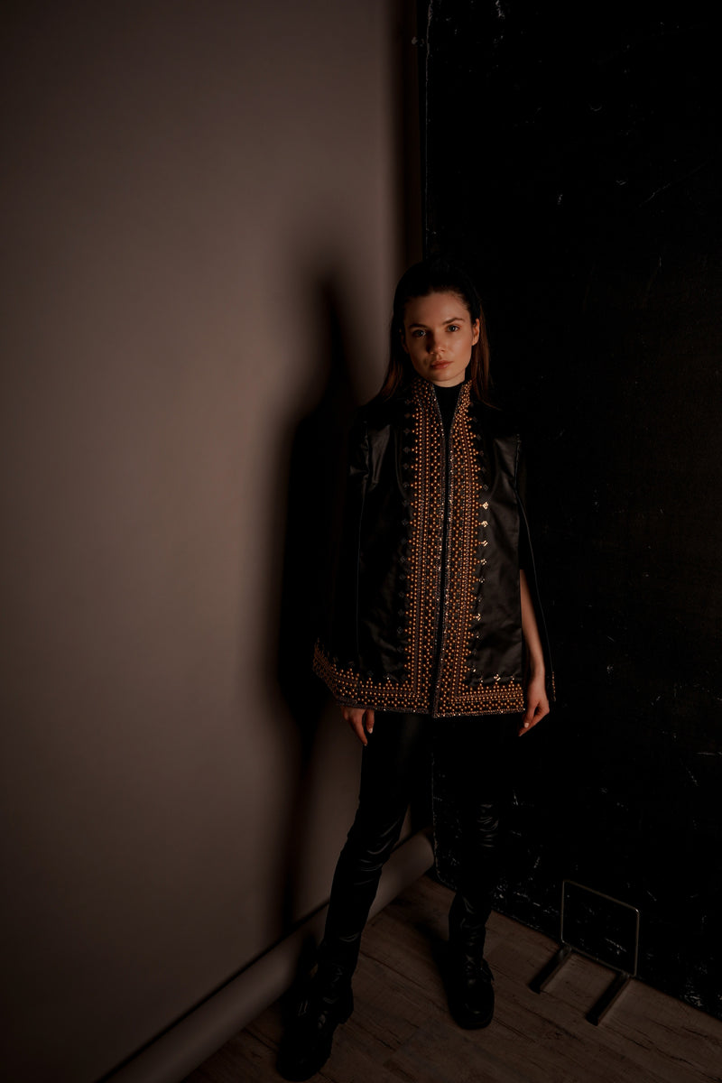 Ida Gilt Cape