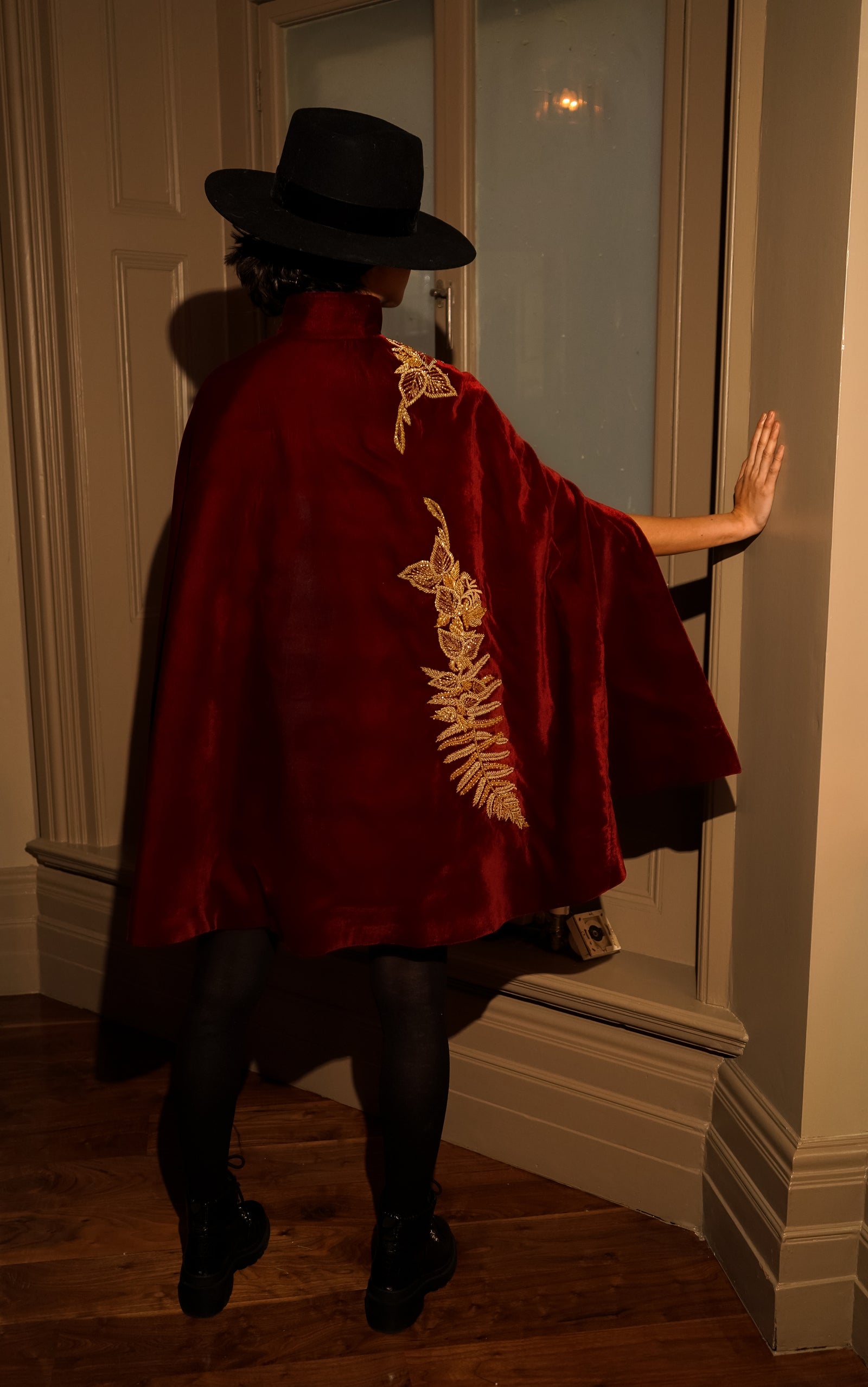 Adrian Leaf Cape – Nadya Shah