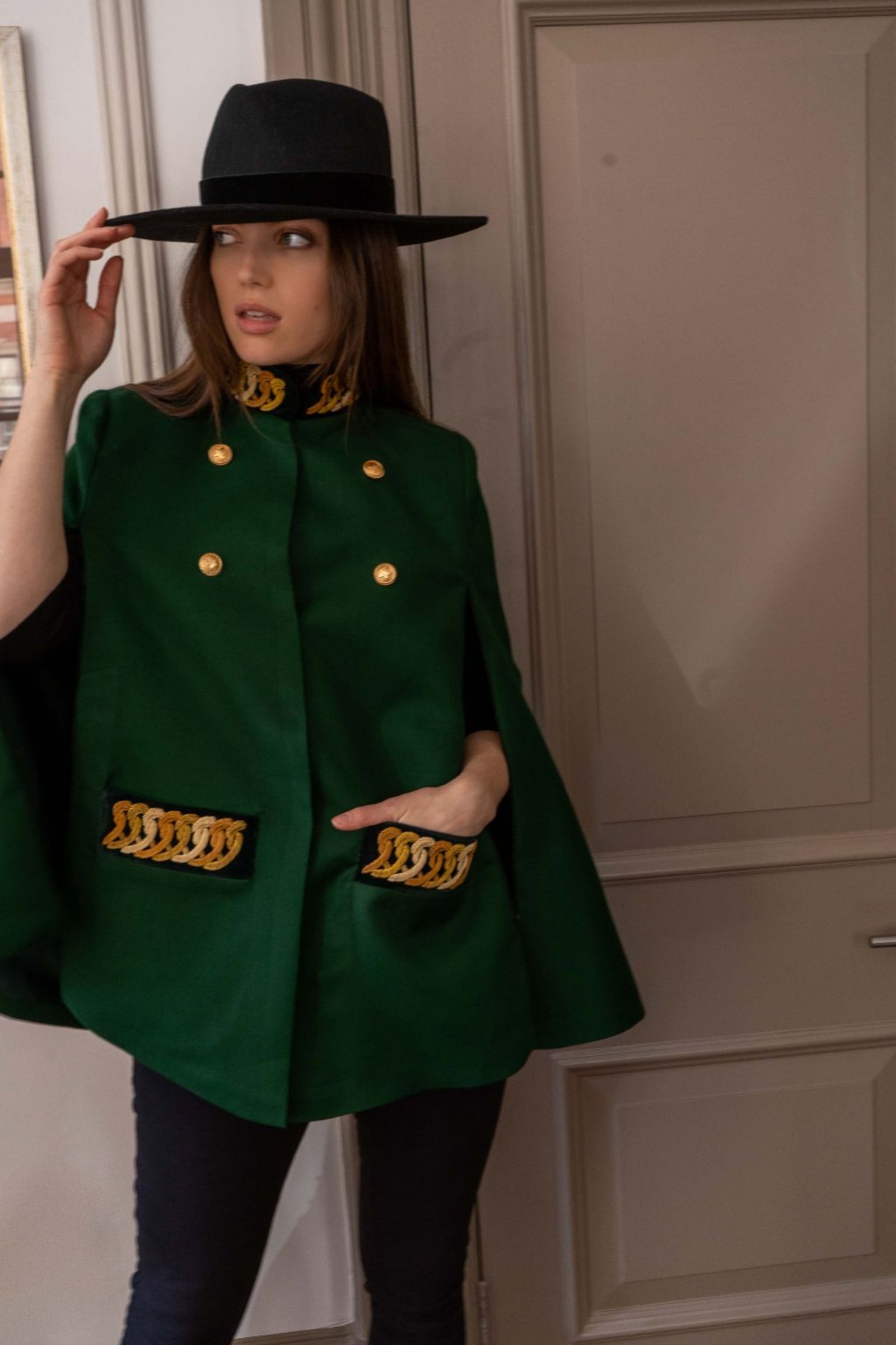 Leah Olive Cape – Nadya Shah